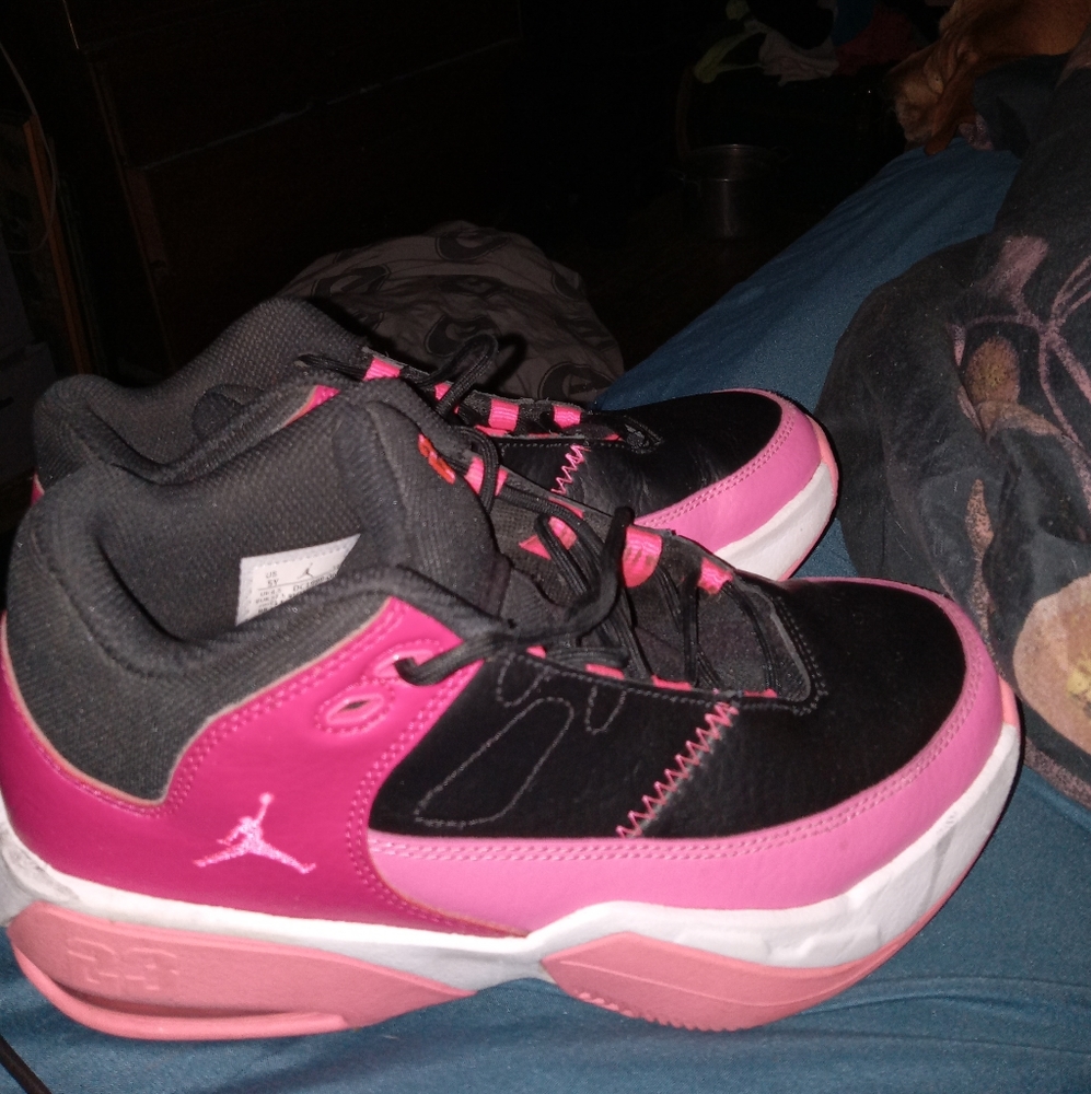 Girl jordans
